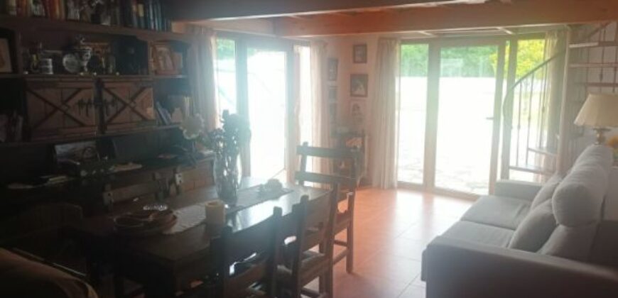 se vende chalet a 12 minutos de lugo