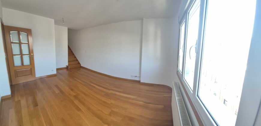 Duplex en venta cerca del centro