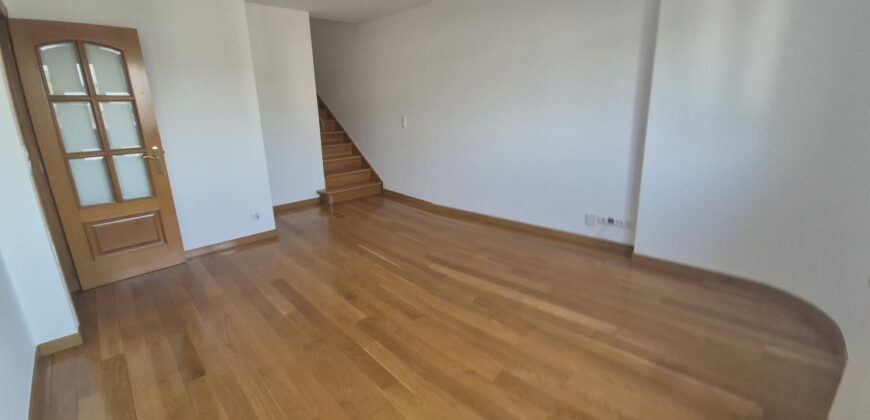 Duplex en venta cerca del centro